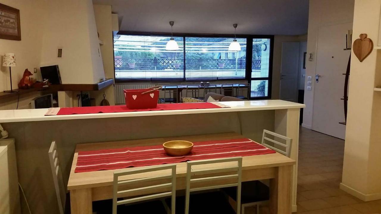A Casa Di Clo Bed & Breakfast เปซาโร ภายนอก รูปภาพ