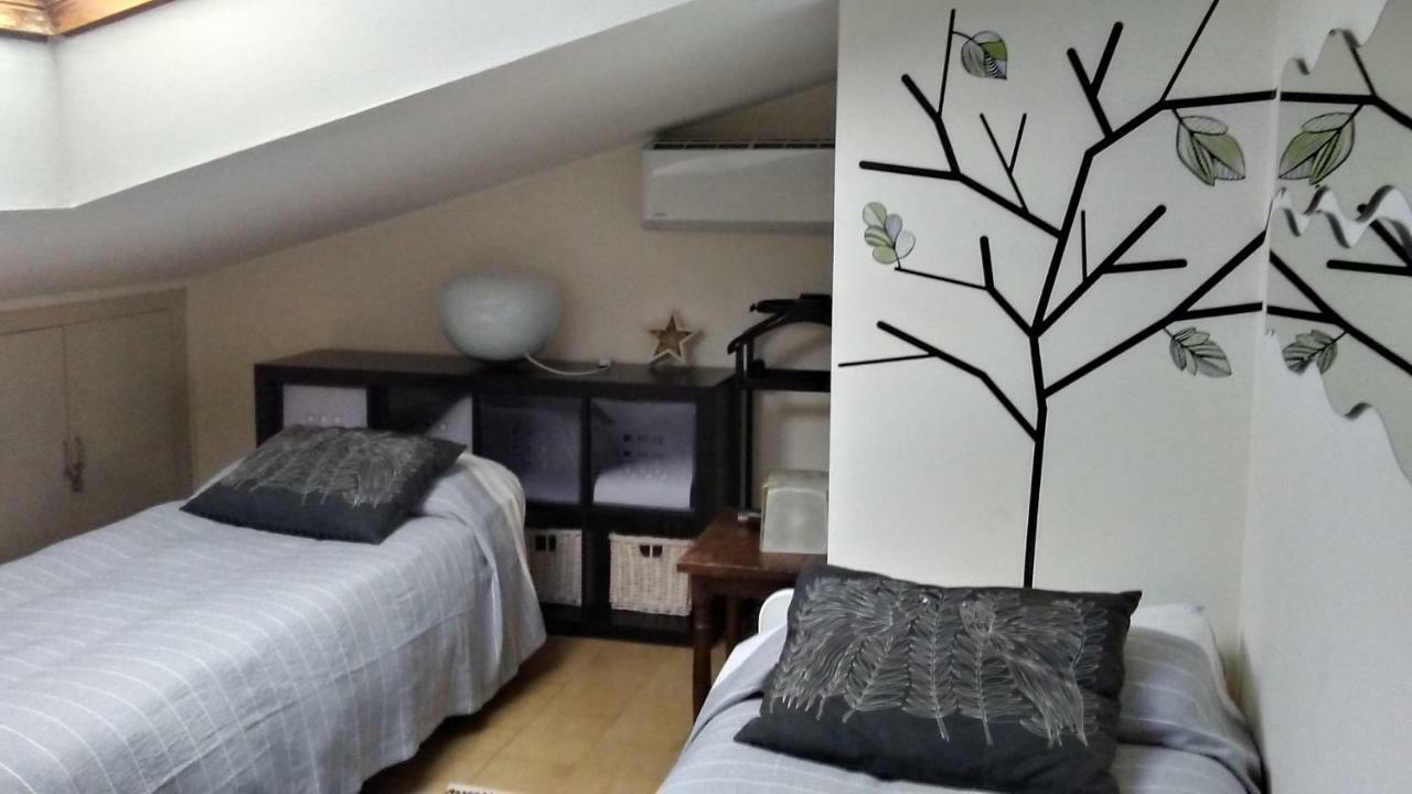 A Casa Di Clo Bed & Breakfast เปซาโร ภายนอก รูปภาพ
