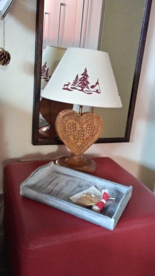 A Casa Di Clo Bed & Breakfast เปซาโร ภายนอก รูปภาพ
